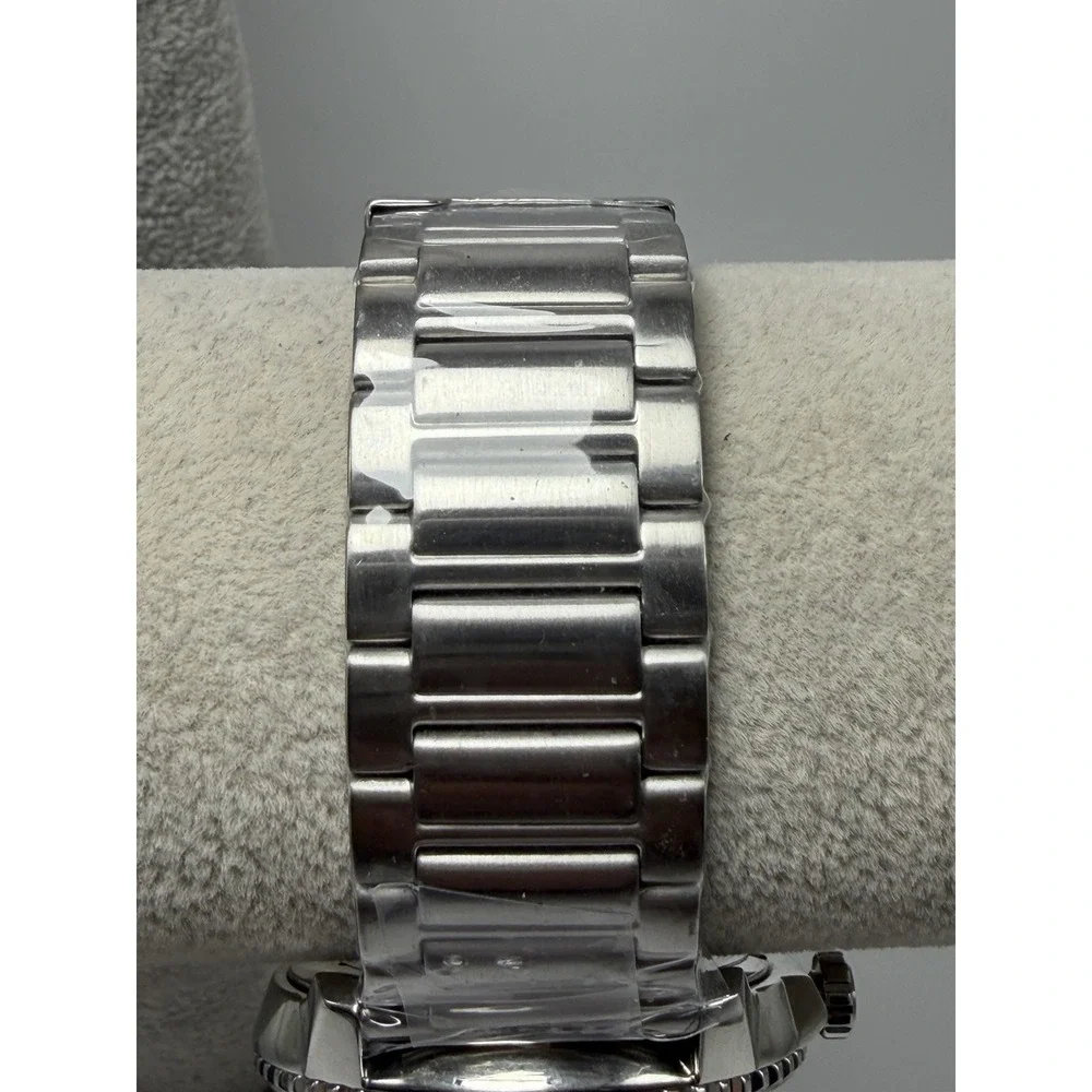 Perry Ellis Mens Divers Watch 02003-02 New Battery Green Dial 45MM 7.5